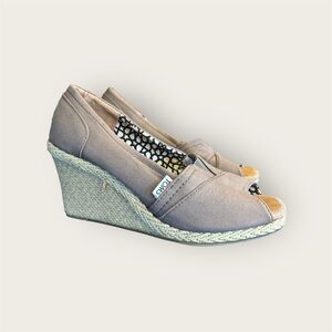TOMS Espadrille Women's Tan/Gray Wedge Shoes